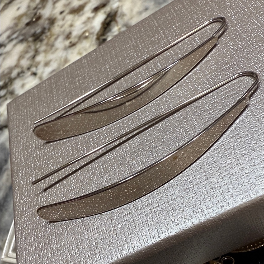 Chic Sterling Silver Earrings - Picture 2 of 7